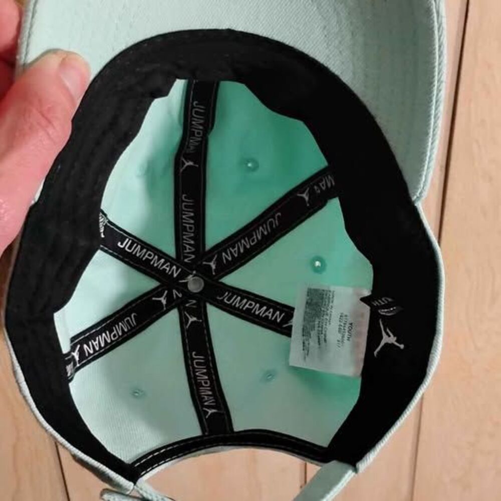 Jordan hat - Picture 4 of 5
